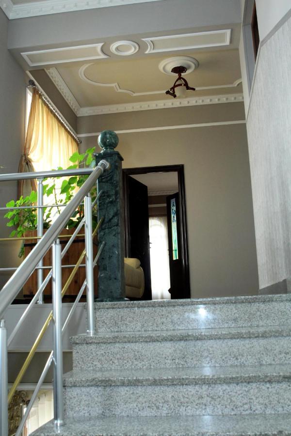 Bed and Breakfast Golden Apricot à Gyumri Extérieur photo