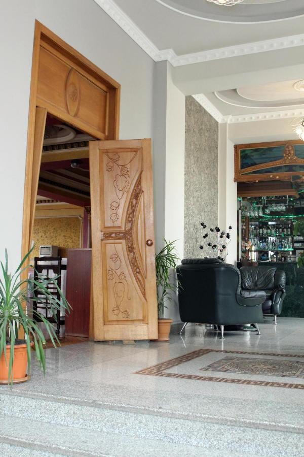 Bed and Breakfast Golden Apricot à Gyumri Extérieur photo