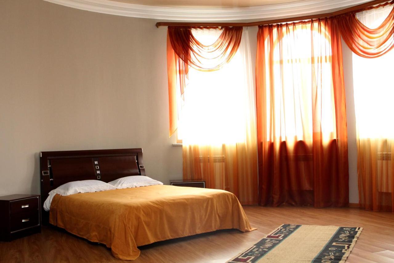 Bed and Breakfast Golden Apricot à Gyumri Extérieur photo
