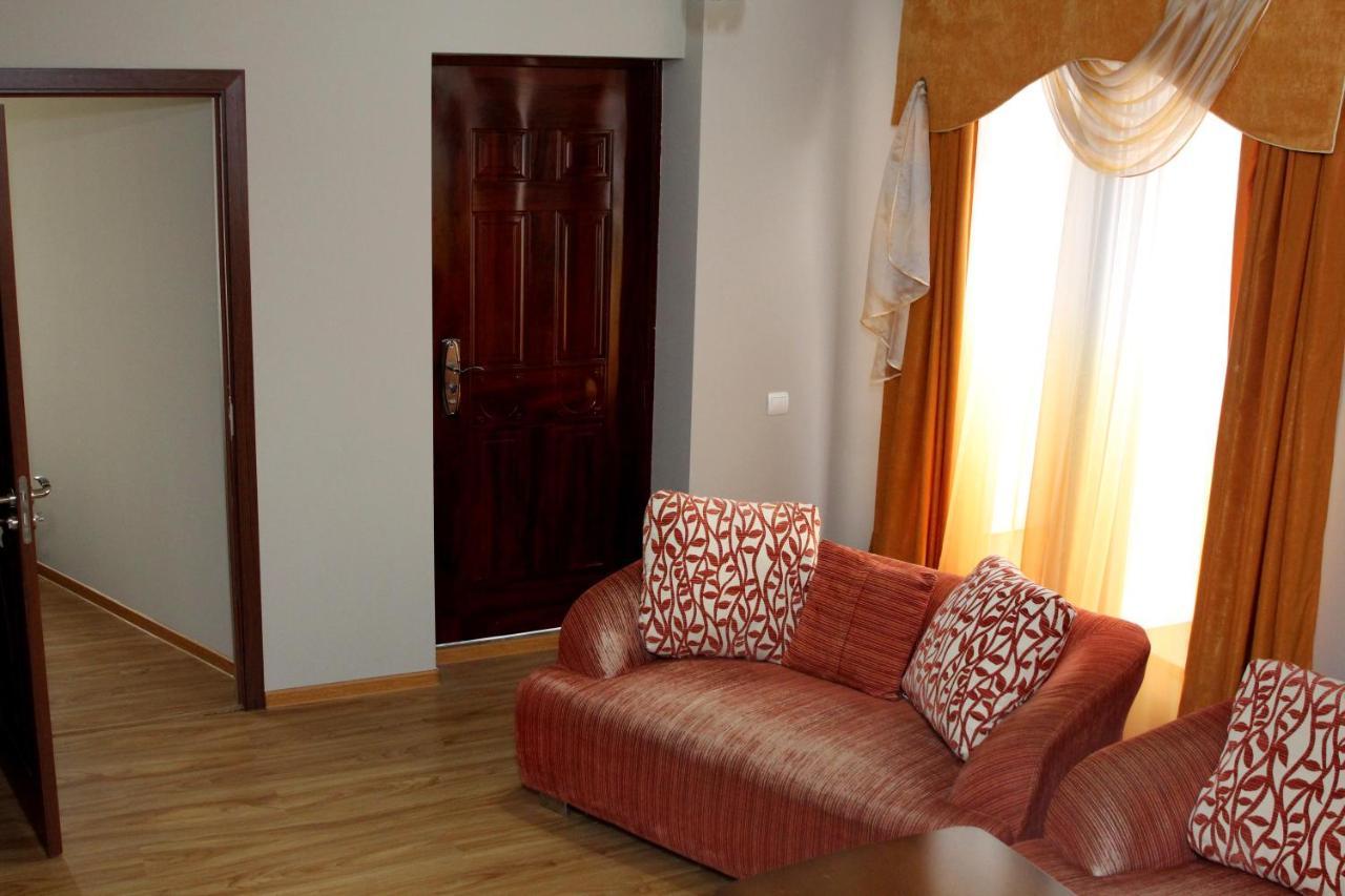 Bed and Breakfast Golden Apricot à Gyumri Extérieur photo