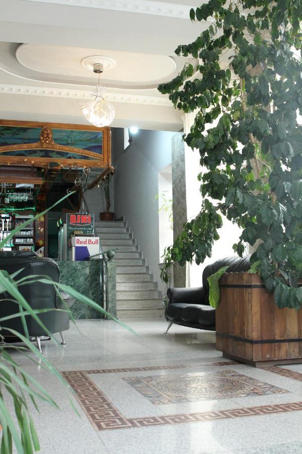 Bed and Breakfast Golden Apricot à Gyumri Extérieur photo